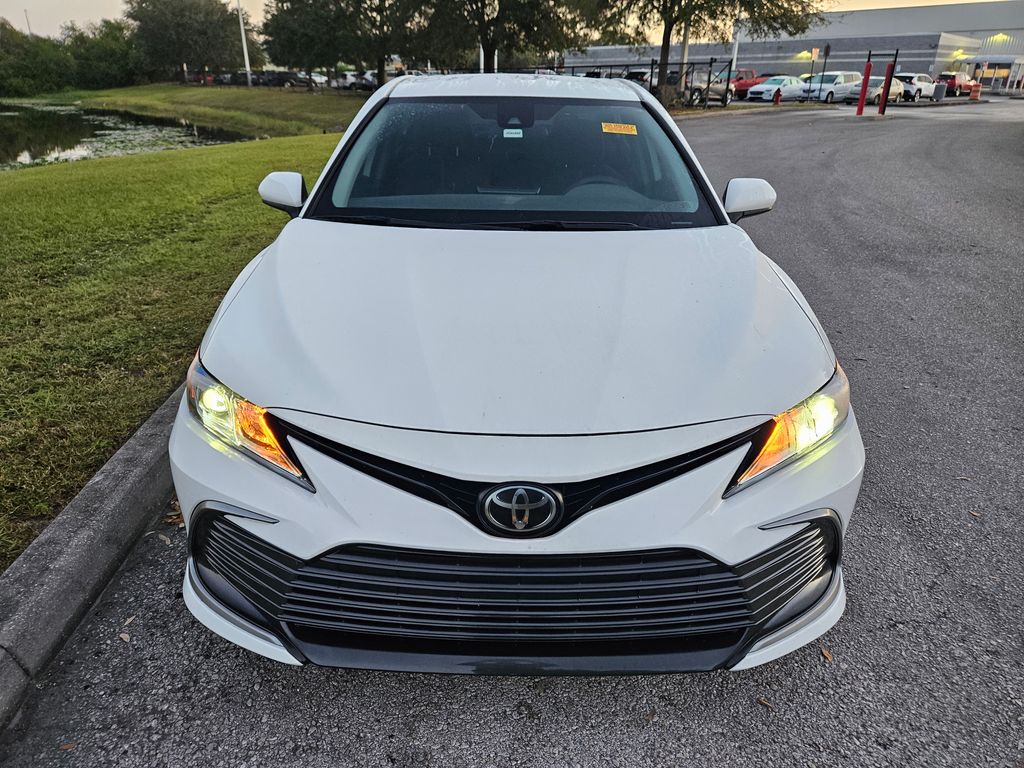 2023 Toyota Camry LE 8