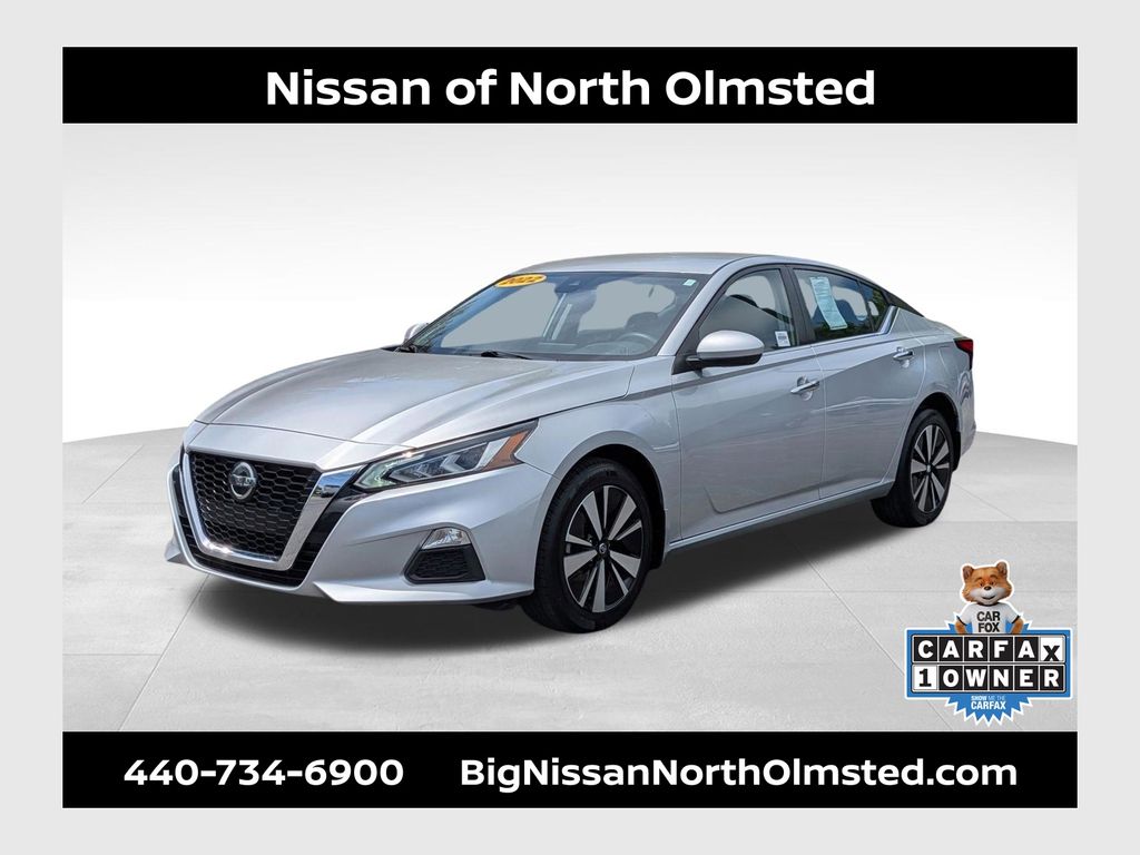 Brilliant Silver Metallic 2022 Nissan Altima Sedan All-Wheel Drive Continuously Variable Transmission