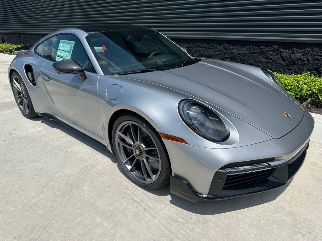 Thumbnail: 2024 Porsche 911 - 10
