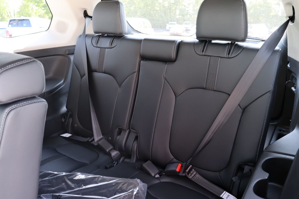 Thumbnail: 2025 Honda Pilot - 13