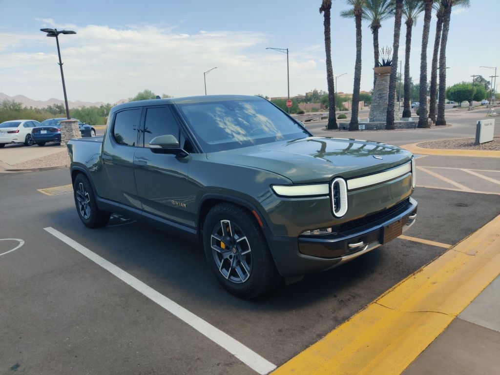 Thumbnail: 2022 Rivian R1T - 2