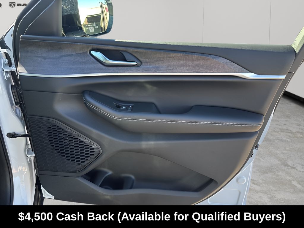 New Car 2025 Jeep Grand Cherokee L  Limited For Sale Under $40,000 In Austin, Texas