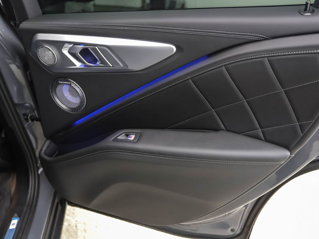 Thumbnail: 2026 BMW XM - 24