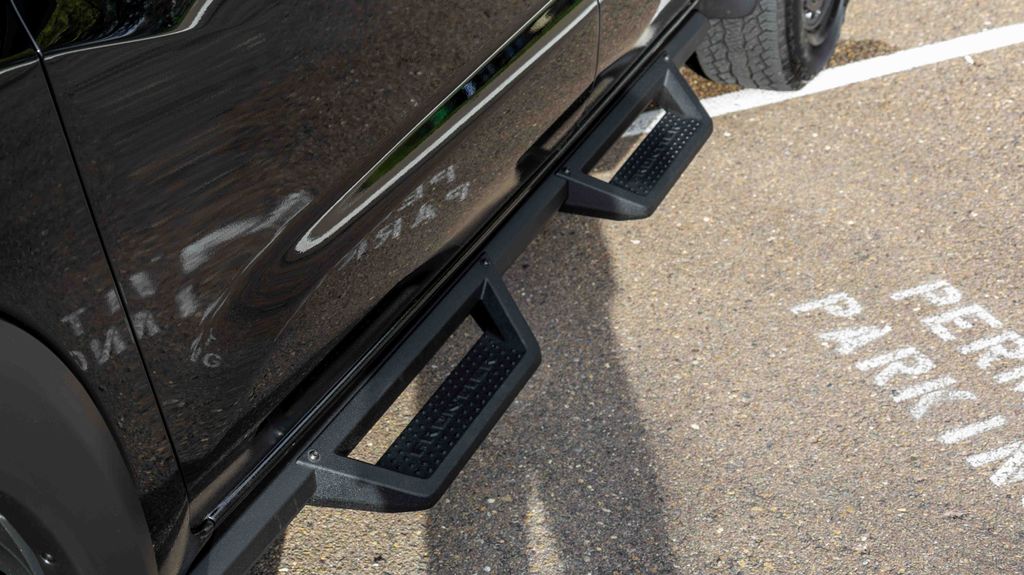 Used 2025 Nissan Frontier PRO-4X 4D Crew Cab