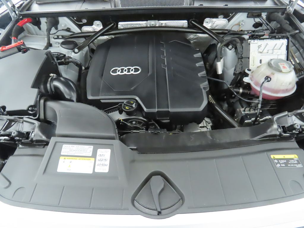 2022 Audi Q5 e Premium Plus 30