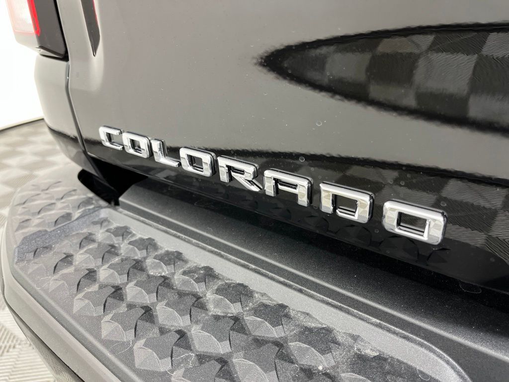 Thumbnail: 2026 Chevrolet Colorado - 21