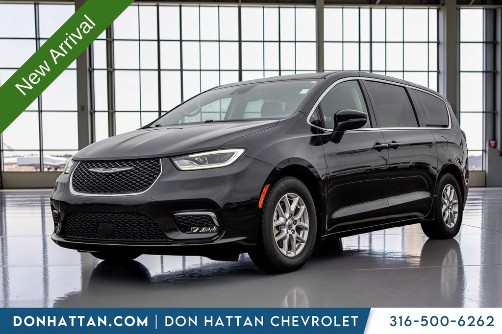 2023 Chrysler Pacifica Touring L FWD