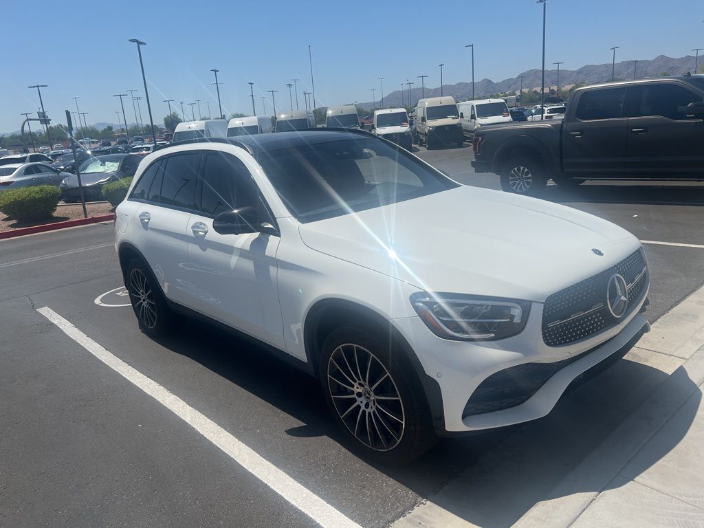 Thumbnail: 2022 Mercedes-Benz GLC - 2