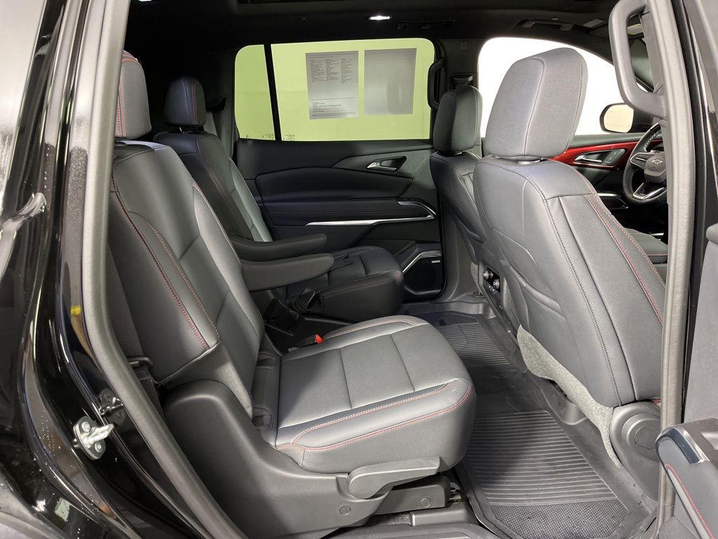 2024 Chevrolet Traverse Z71 8