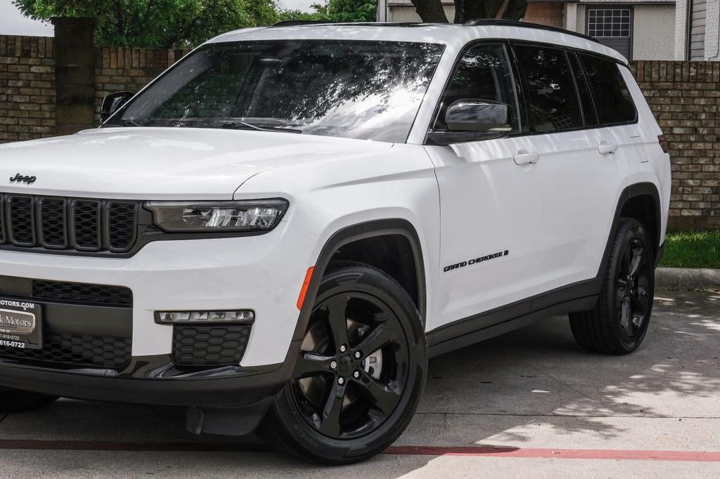 used 2023 Jeep Grand Cherokee L car, priced at $27,900