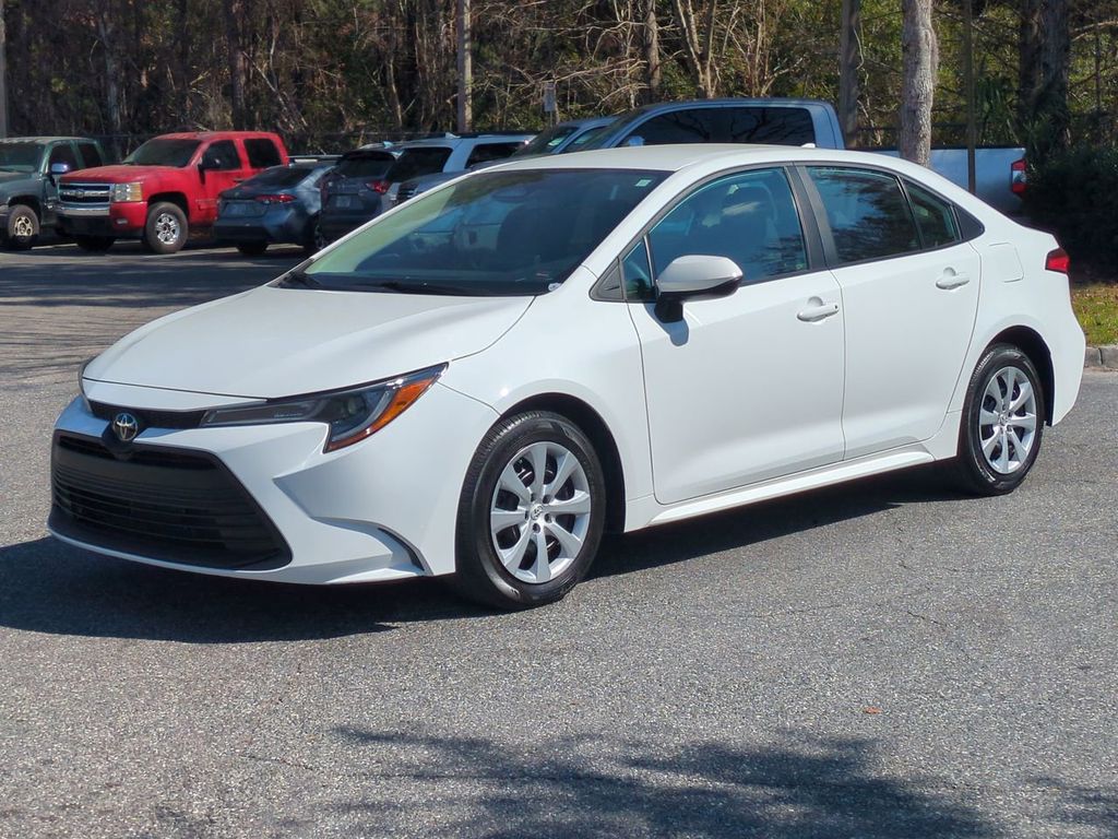 2024 Toyota Corolla LE FWD