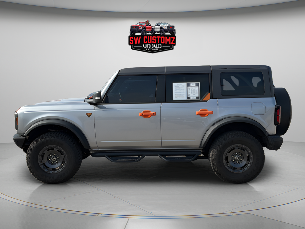 View vehicle photo 4