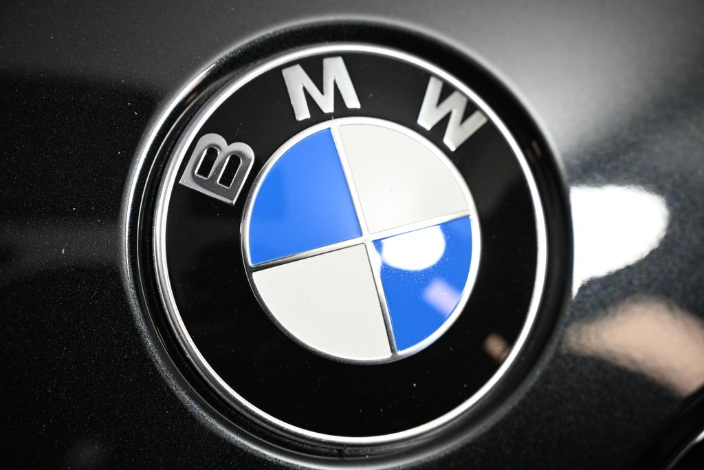 Thumbnail: 2026 BMW X1 - 13