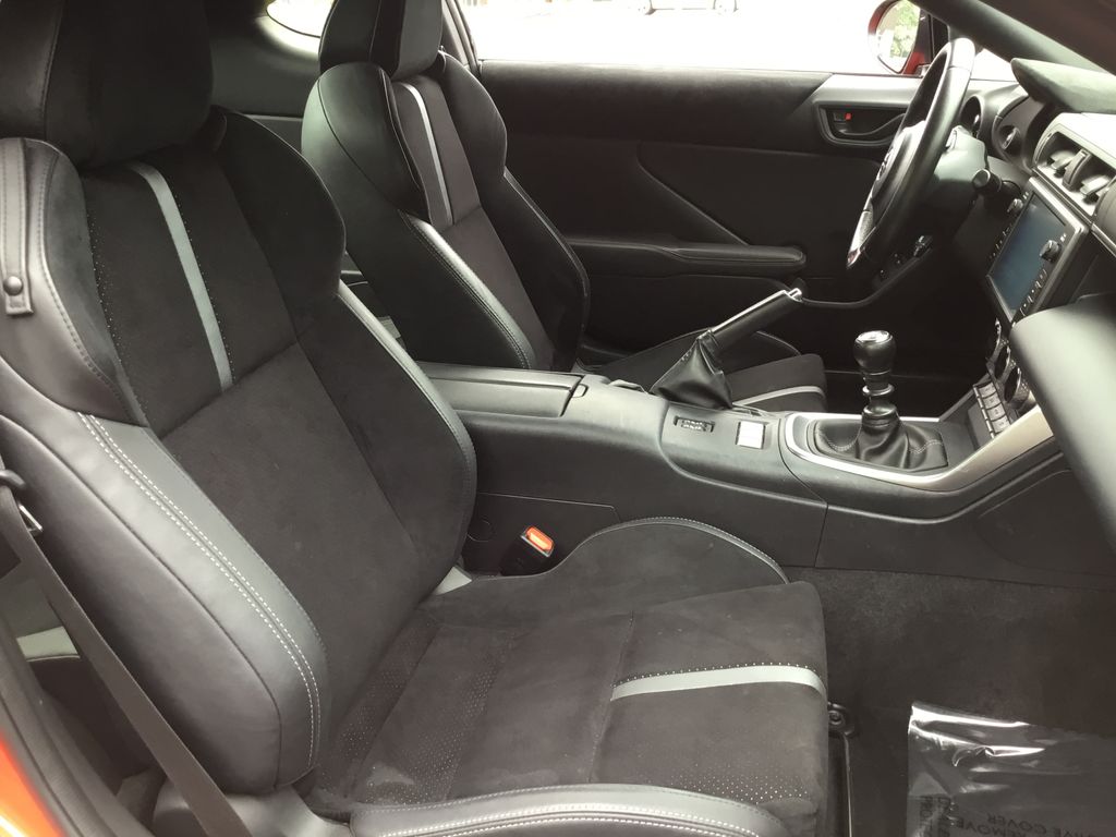 2023 Toyota GR86 Premium 10