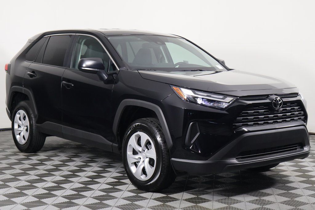 Thumbnail: 2025 Toyota RAV4 - 3