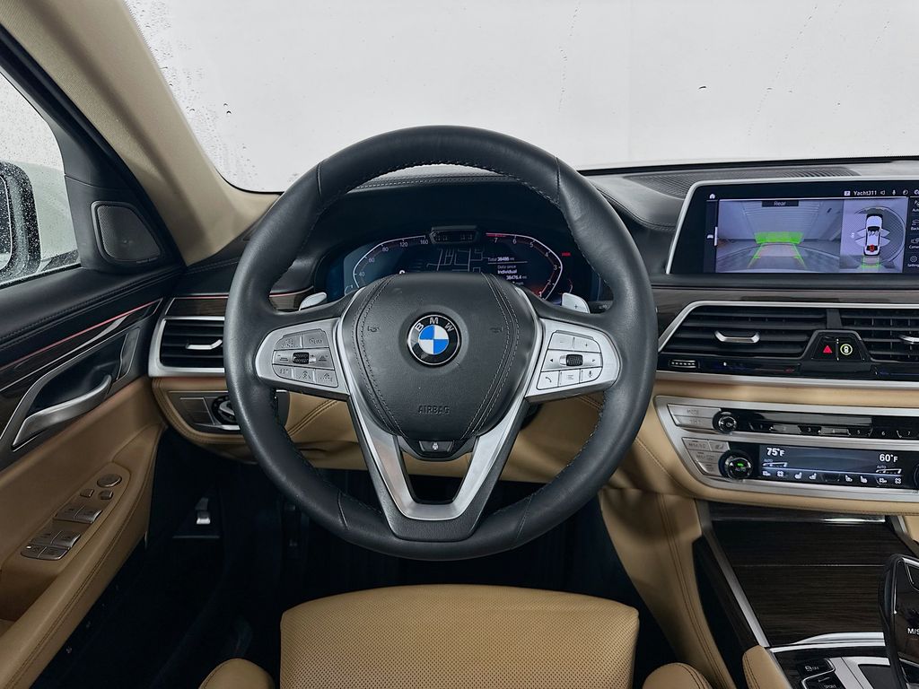 2022 BMW 7 Series 740i 23