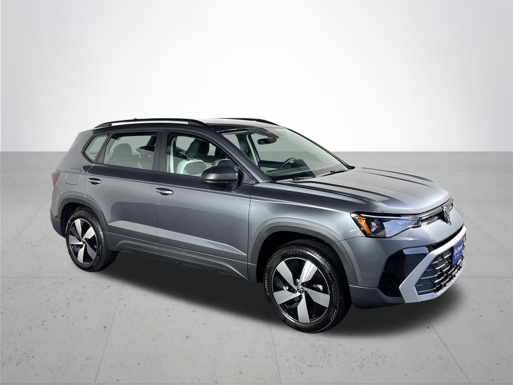 2025 Volkswagen Taos S photo 4