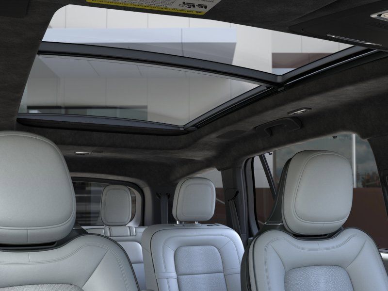Thumbnail: 2026 Lincoln Aviator - 22