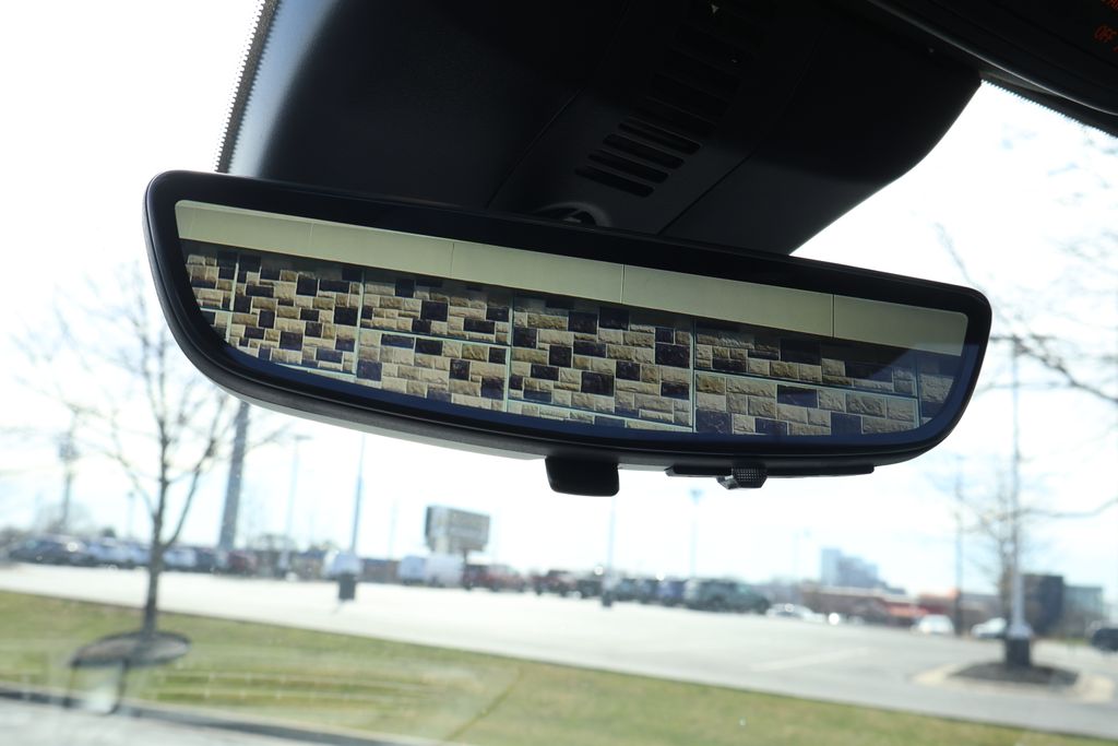 Thumbnail: 2026 Chevrolet Traverse - 29