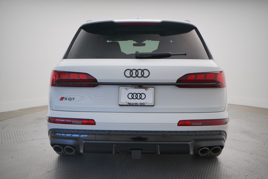 2025 Audi SQ7  5