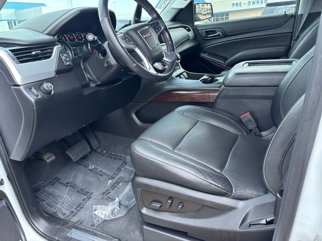 2019 GMC Yukon XL SLT White at Shottenkirk Kia Fort Bend