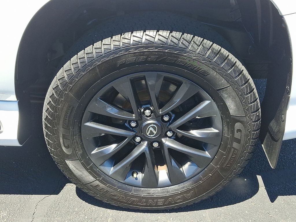 Thumbnail: 2023 Lexus GX - 8