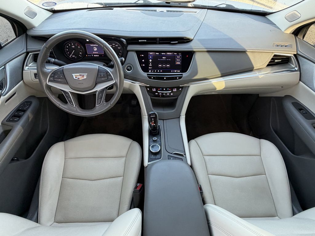 used 2020 Cadillac XT5 car, priced at $22,694