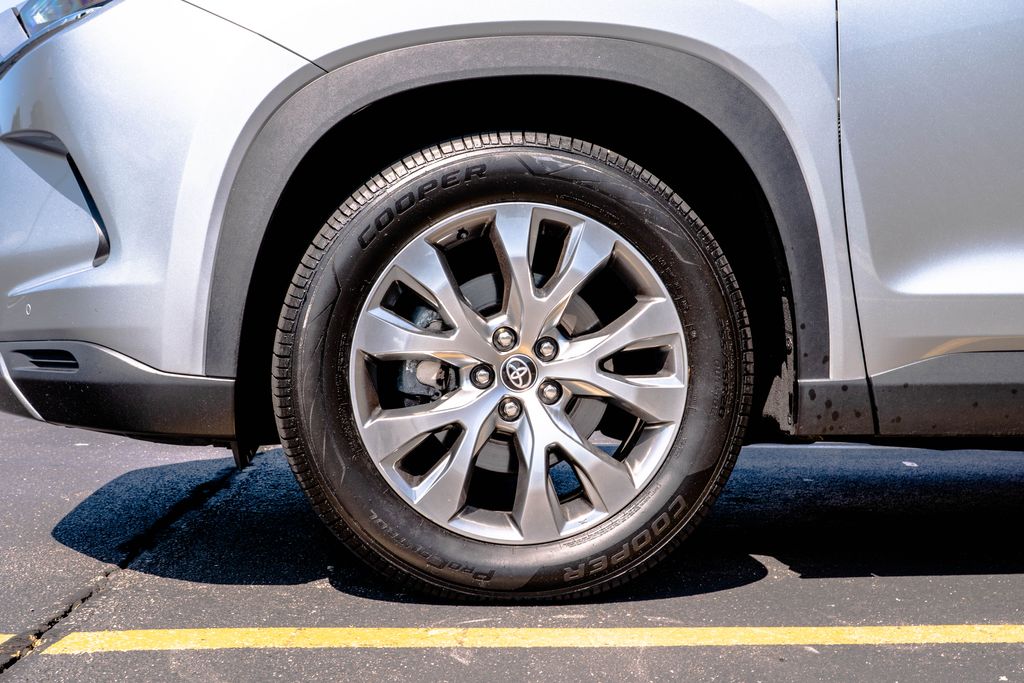 Used 2024 Toyota Grand Highlander SUV