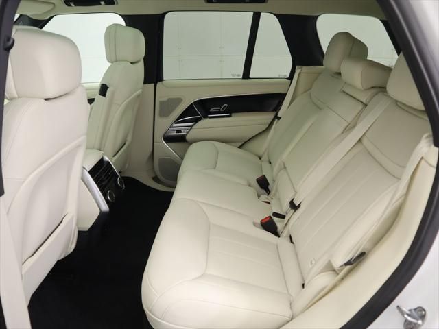 Thumbnail: 2025 Land Rover Range Rover - 23