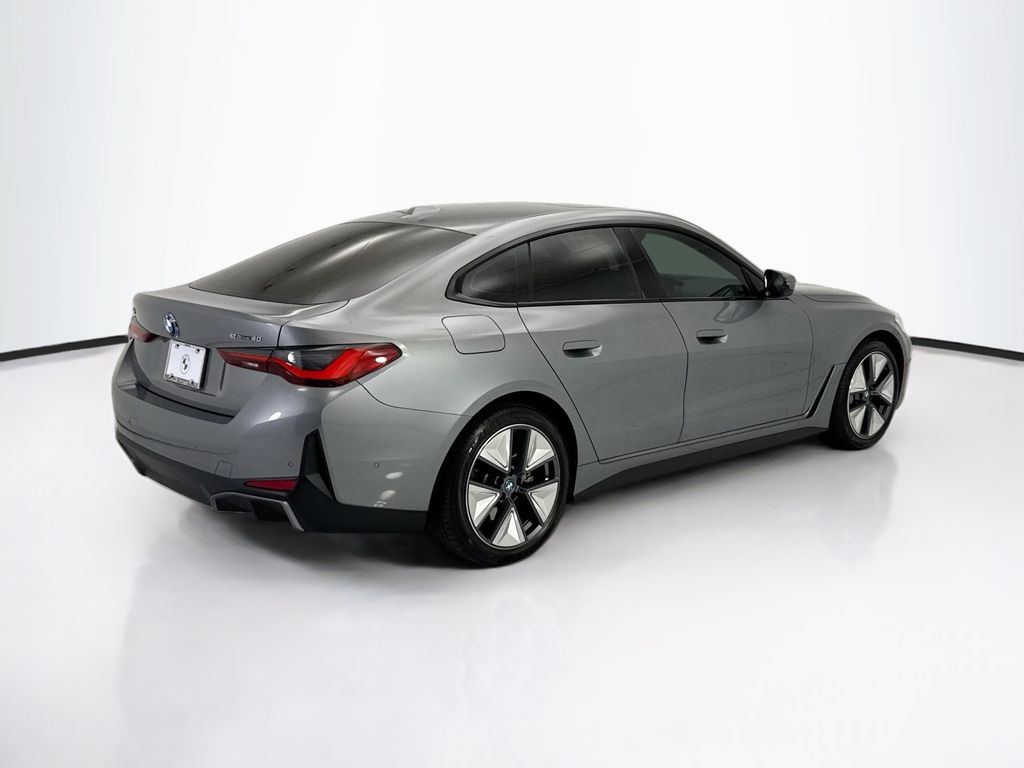 Thumbnail: 2023 BMW i4 - 5