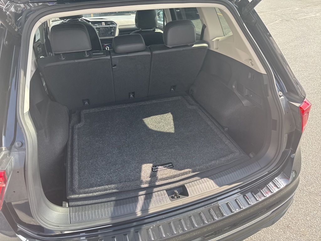 2024 Volkswagen Tiguan 2.0T SE Black at Sutliff Volkswagen