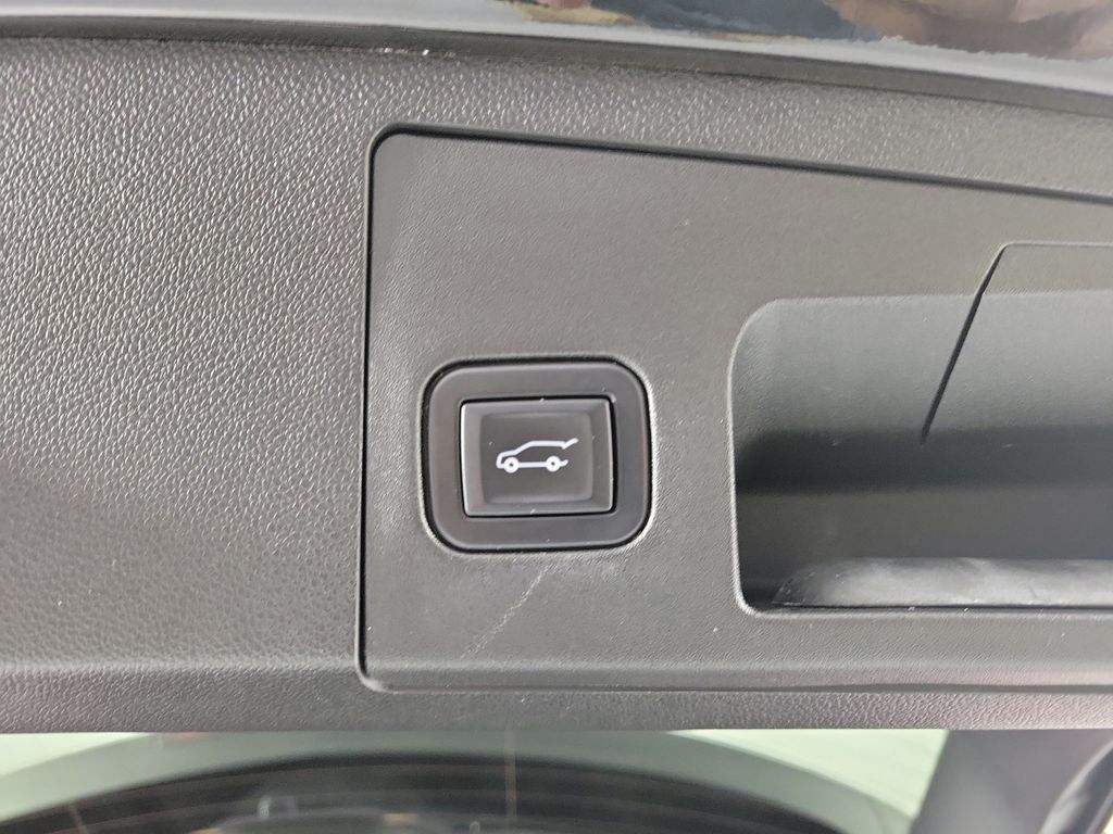 2021 Cadillac XT4 Premium Luxury - 7