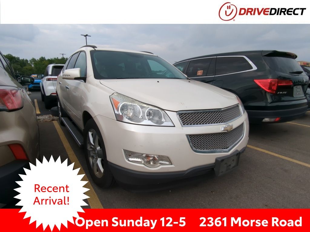 White Diamond Tricoat 2011 Chevrolet Traverse SUV / Crossover All-Wheel Drive 6-Speed Automatic Overdrive