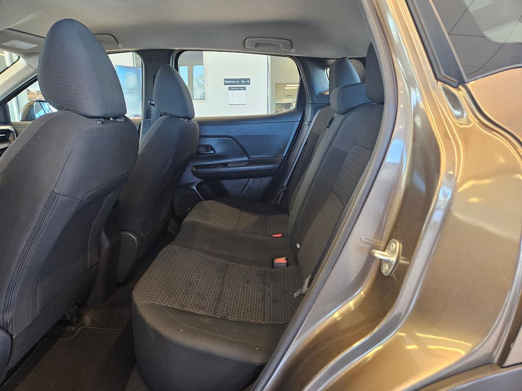 2025 Nissan Kicks S