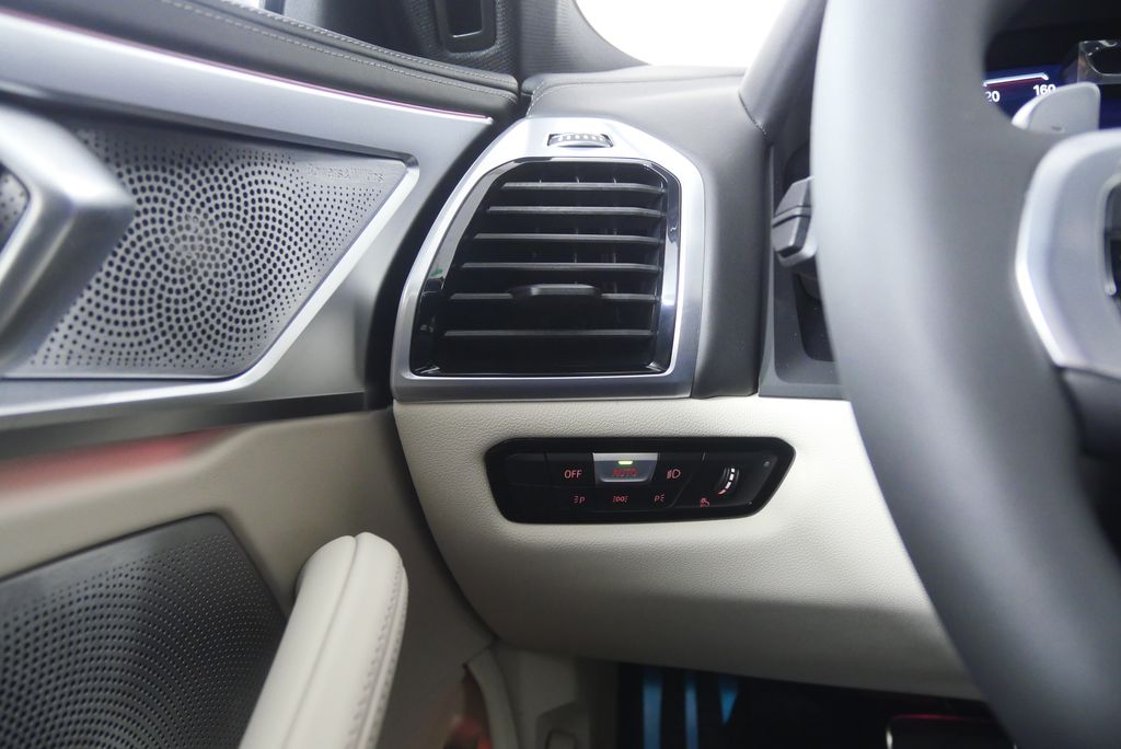 Thumbnail: 2026 BMW 8 Series - 23