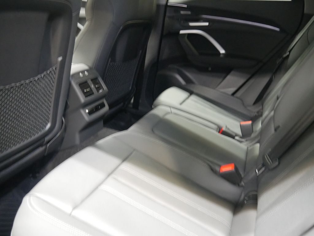 Thumbnail: 2025 Audi Q5 - 22