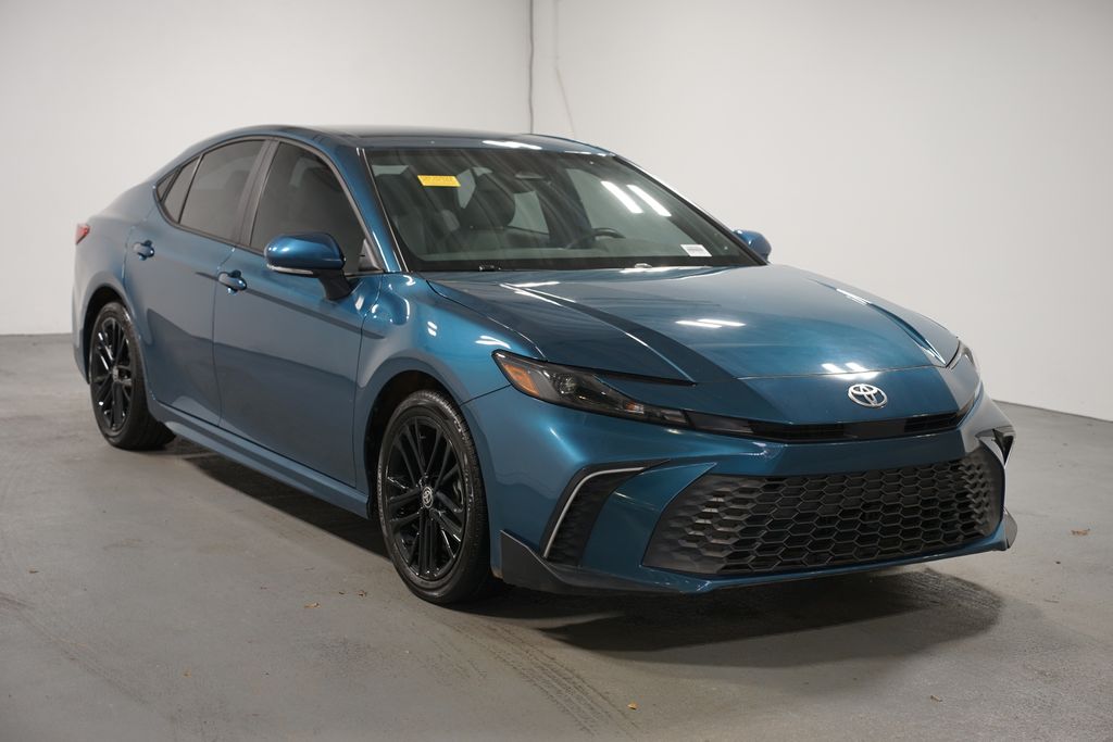 Thumbnail: 2025 Toyota Camry - 3