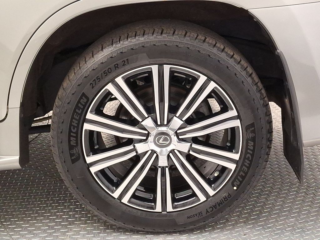 2019 Lexus LX 570 8