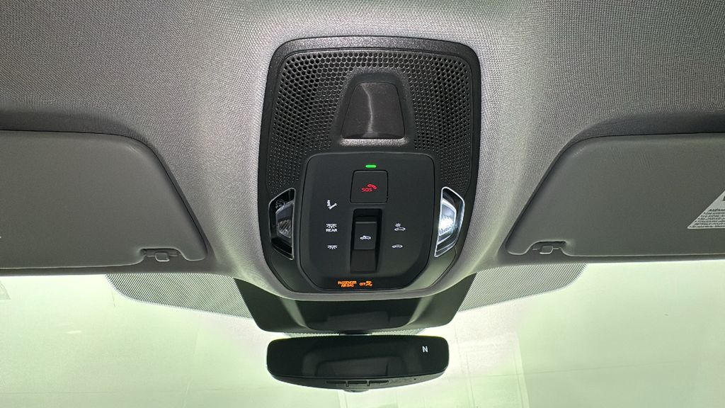 Thumbnail: 2025 Audi Q5 - 22