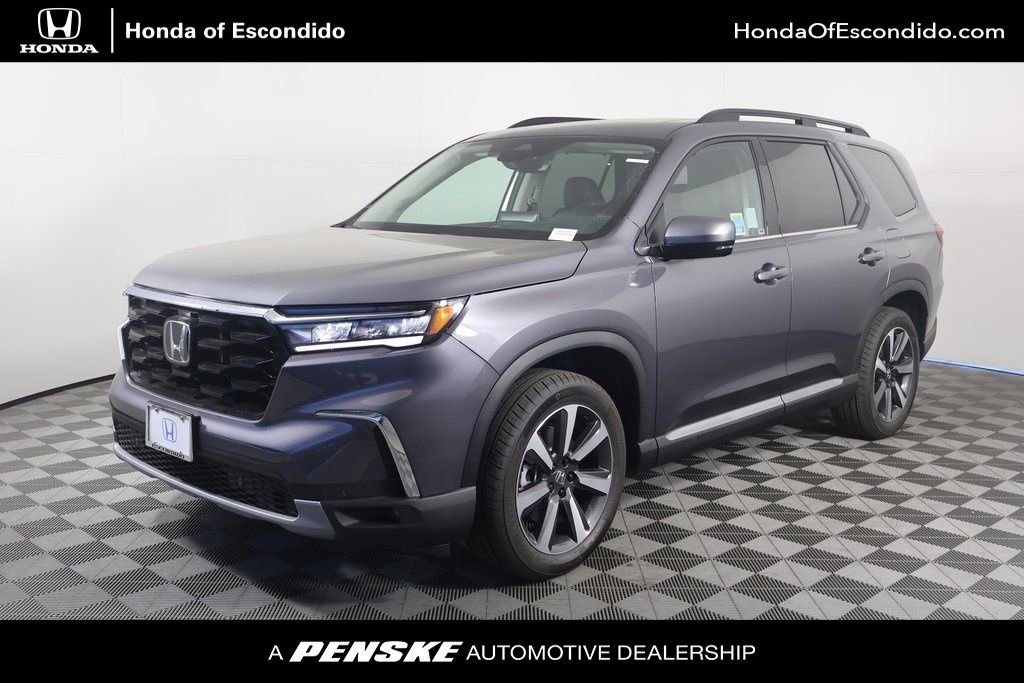 2025 Honda Pilot Touring -
                Escondido, CA