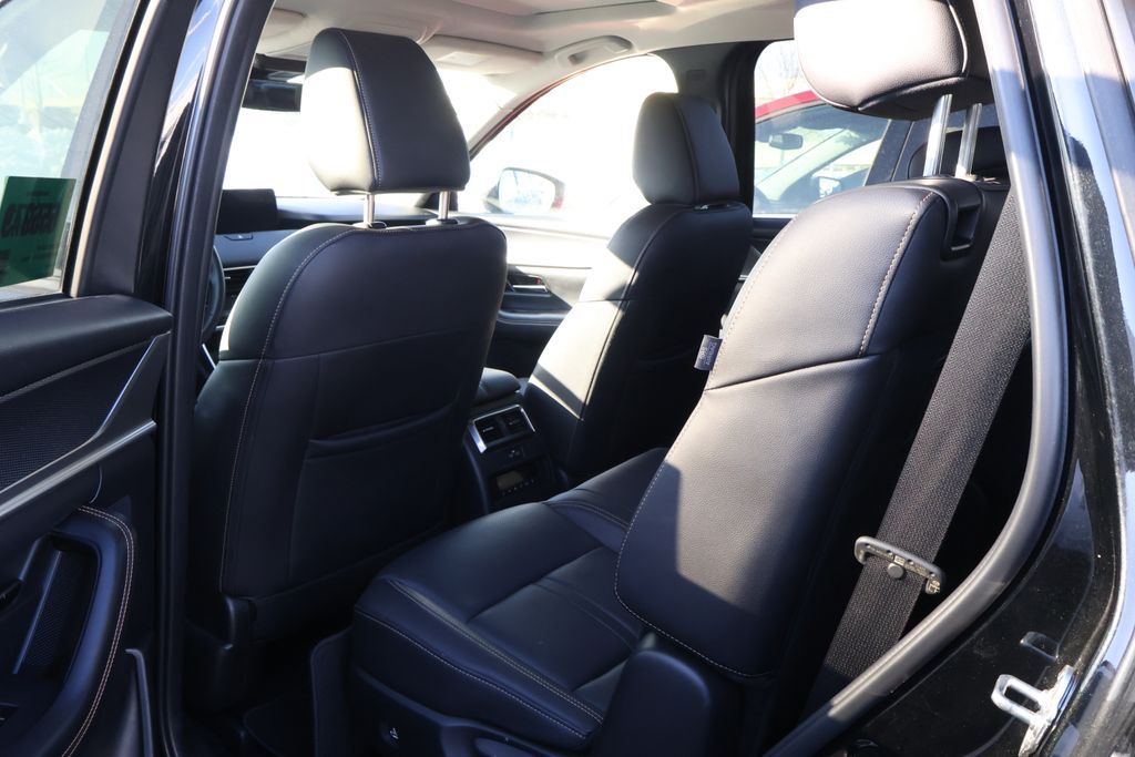 Thumbnail: 2024 Mazda CX-90 - 32