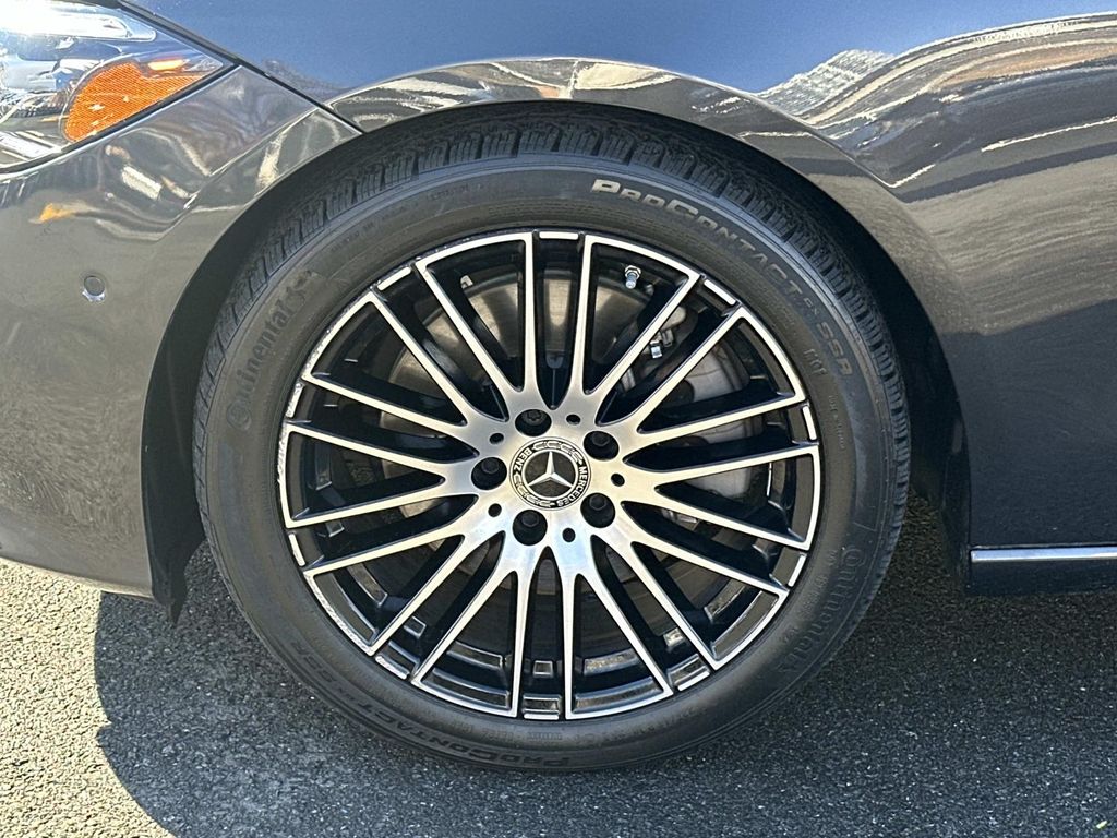 Thumbnail: 2025 Mercedes-Benz C-Class - 14