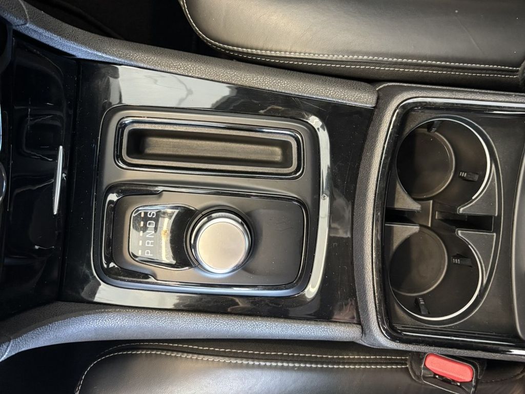 2023 Chrysler 300 S