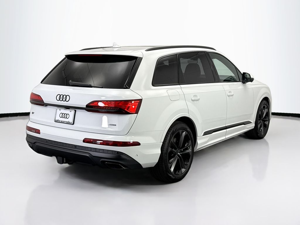 Thumbnail: 2026 Audi Q7 - 5
