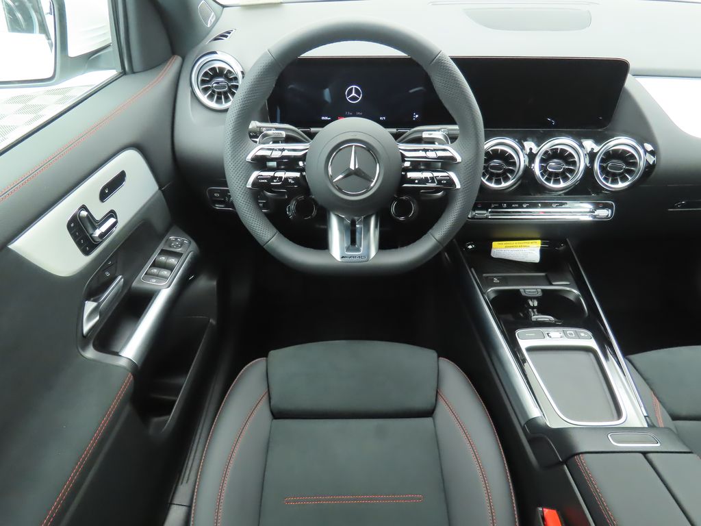 Thumbnail: 2025 Mercedes-Benz GLA - 10