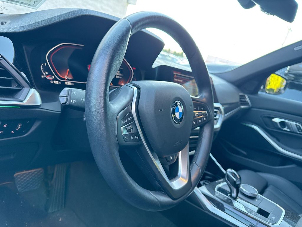 2021 BMW 3 Series 330i xDrive 5