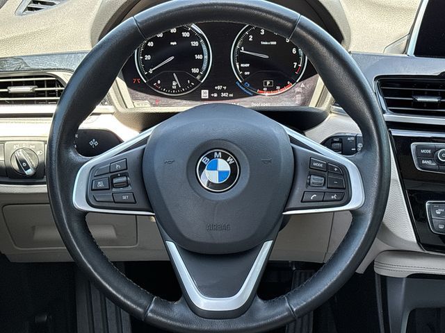 Used 2019 White BMW xDrive28i image 13