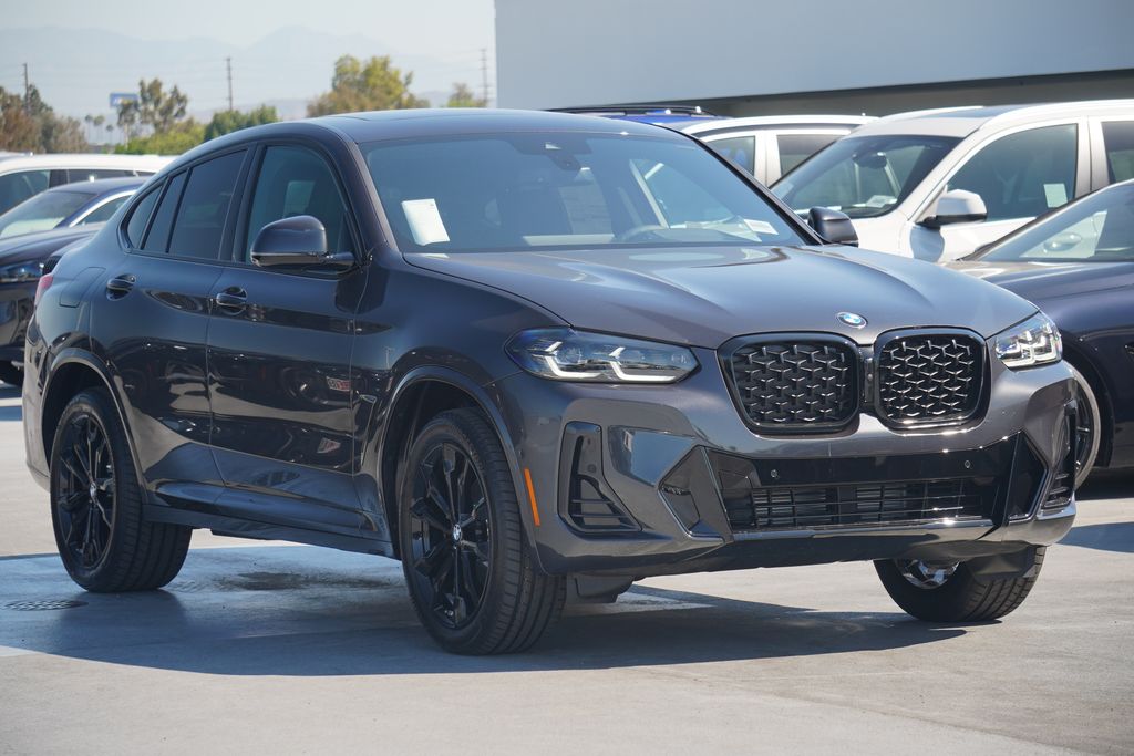 2025 BMW X4 xDrive30i 3