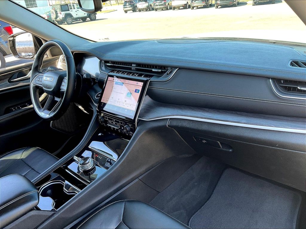 2022 Jeep Grand Cherokee L — photo 14