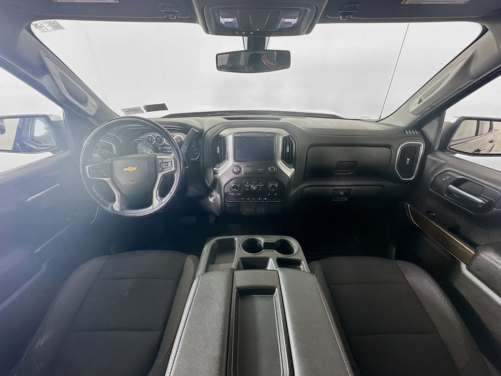 Used 2021 Black Chevrolet LT image 10